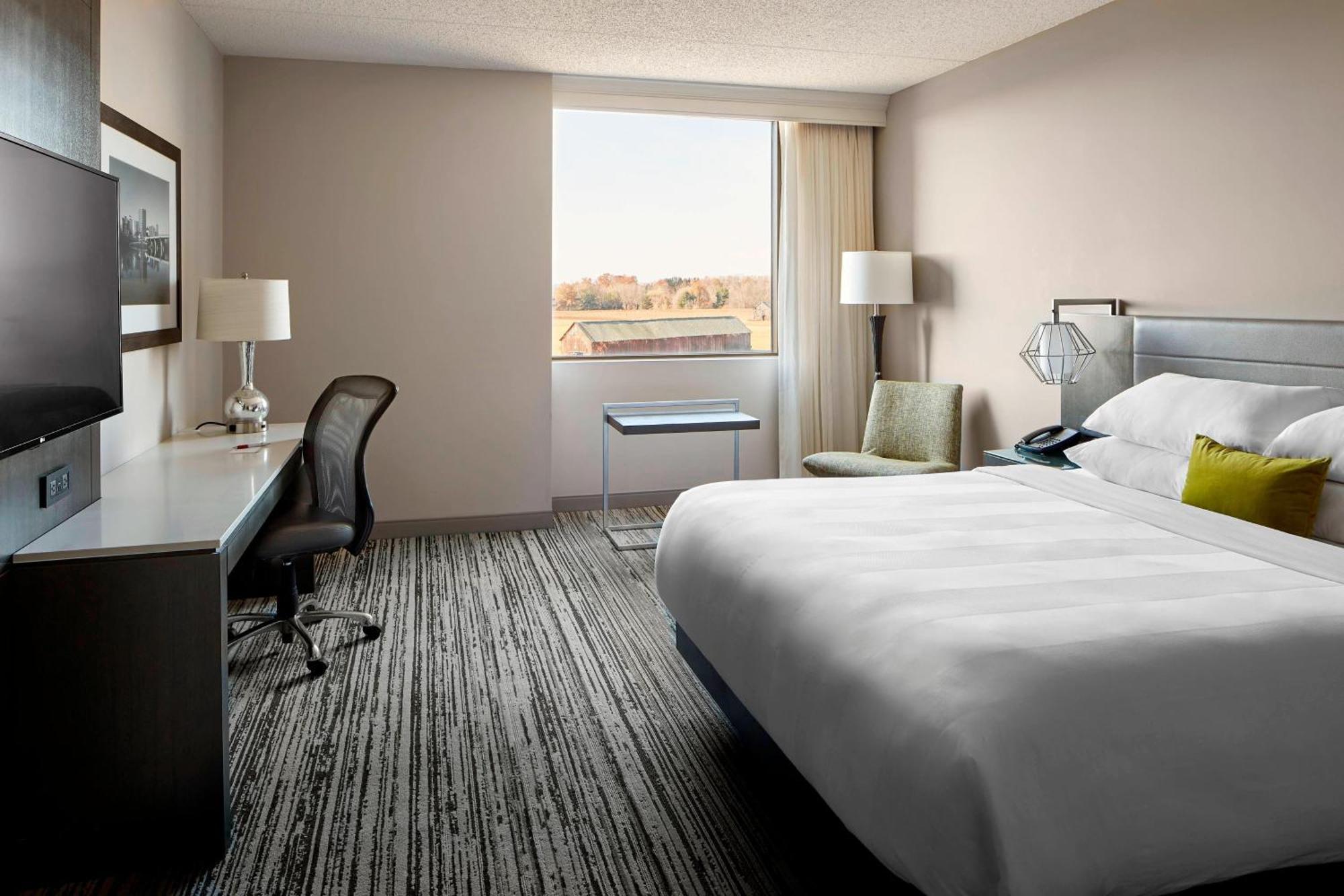 Marriott Hartford/Windsor Airport Hotel Exterior photo