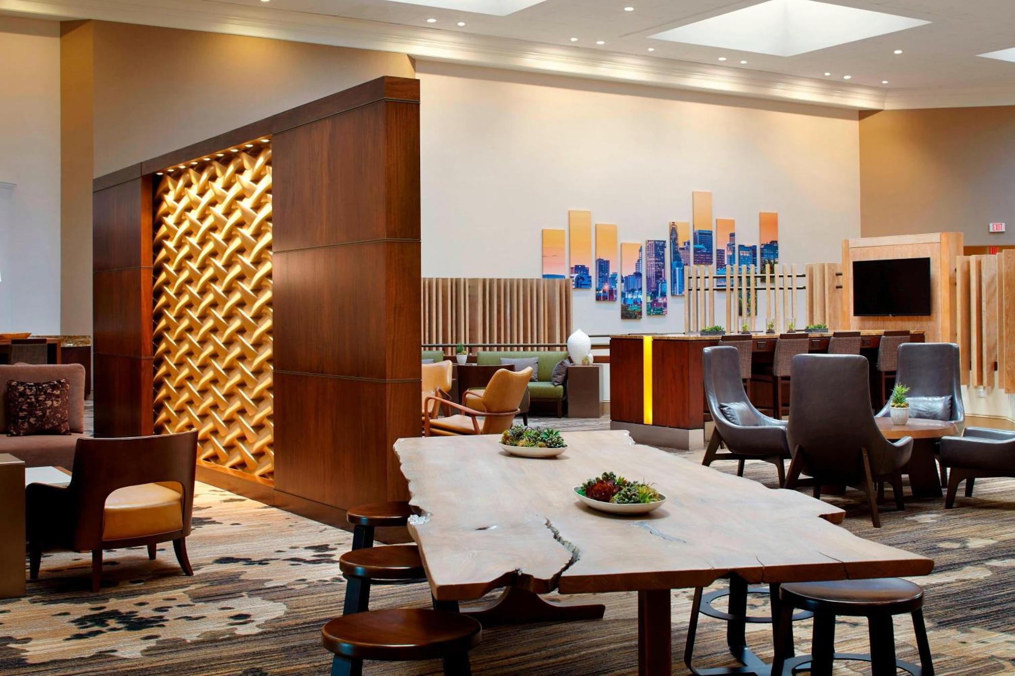 Marriott Hartford/Windsor Airport Hotel Exterior photo